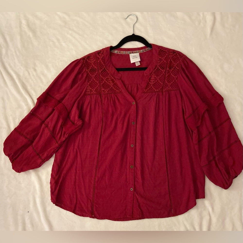 Knox rose deep red top with lace accents. Size XL